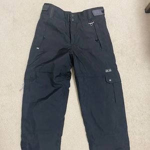 Ocean and Earth Snow Pants. NEVER WORN